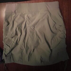 Columbia Women's Mini Skirt in Olive Green